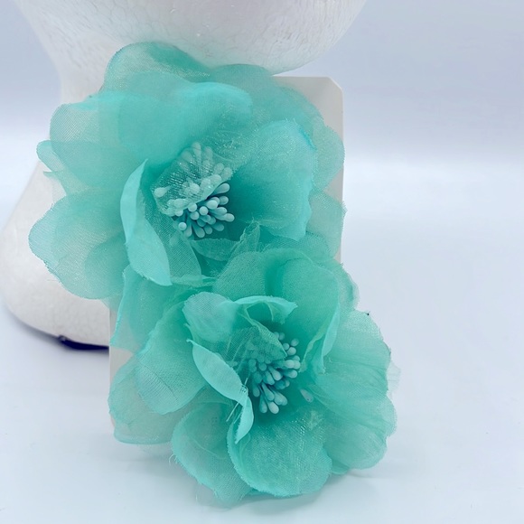 Pin up accessories bundle cat eye glasses and barrettes - Picture 4 of 5